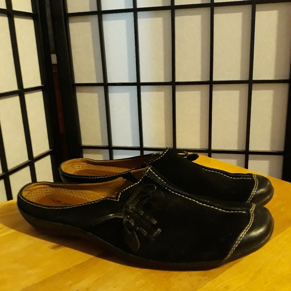 Shoes - Picture 2 of 2